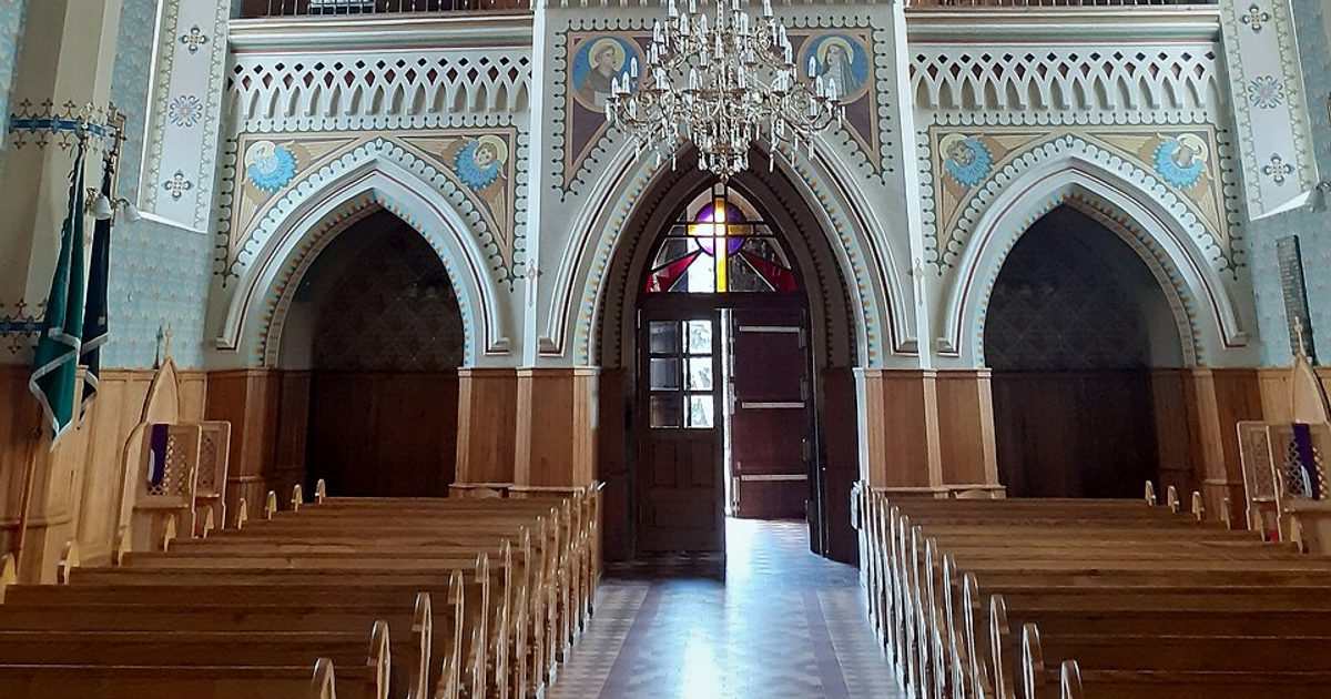 Kościół parafii Kościół Podwyższenia Krzyża w Bukowsko — zdjęcie