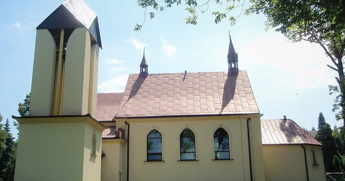 Kościół parafii Kościół Podwyższenia Krzyża Świętego w Dąbrowa Górnicza — zdjęcie