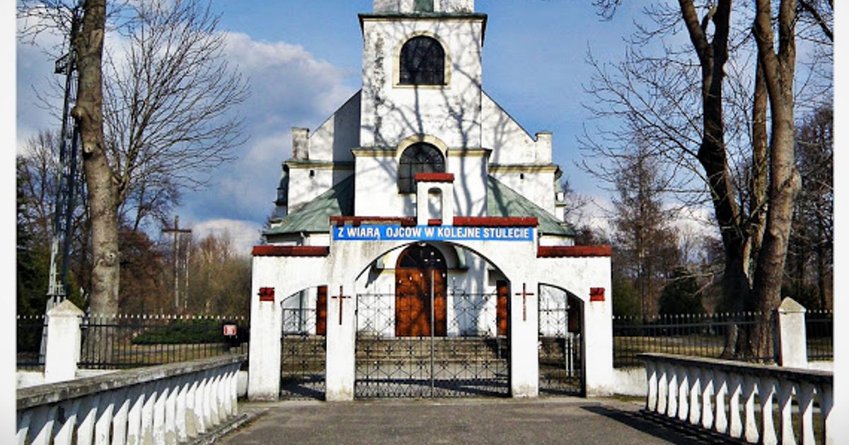 Kościół parafii Kościół Podwyższenia Krzyża Świętego w Dołhobrody — zdjęcie