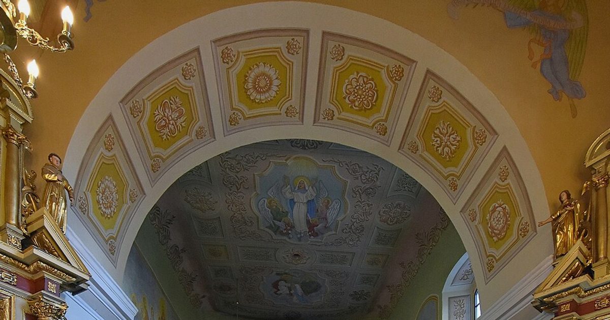 Kościół parafii Kościół Podwyższenia Krzyża Świętego w Kazimierza Wielka — zdjęcie