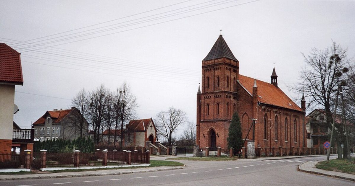 Kościół parafii Kościół Podwyższenia Krzyża Świętego w Miłakowo — zdjęcie