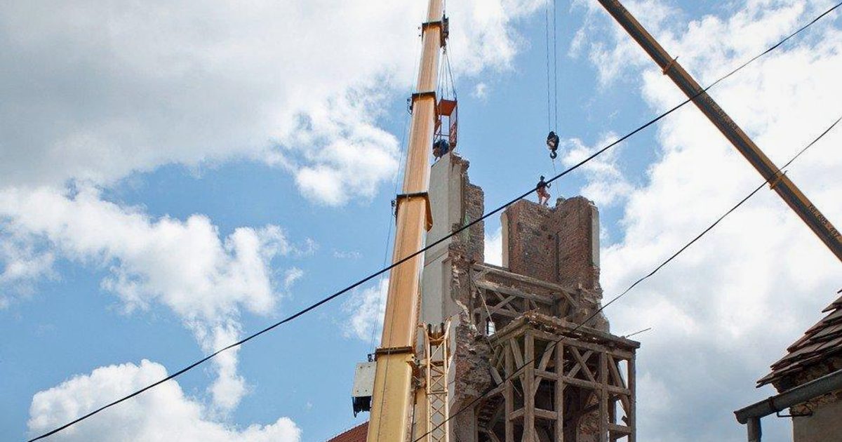 Kościół parafii Kościół Podwyższenia Krzyża Świętego w Otyń — zdjęcie