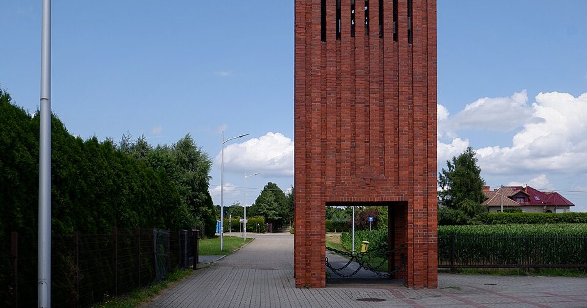 Kościół parafii Kościół Podwyższenia Krzyża Świętego w Pawłowice — zdjęcie