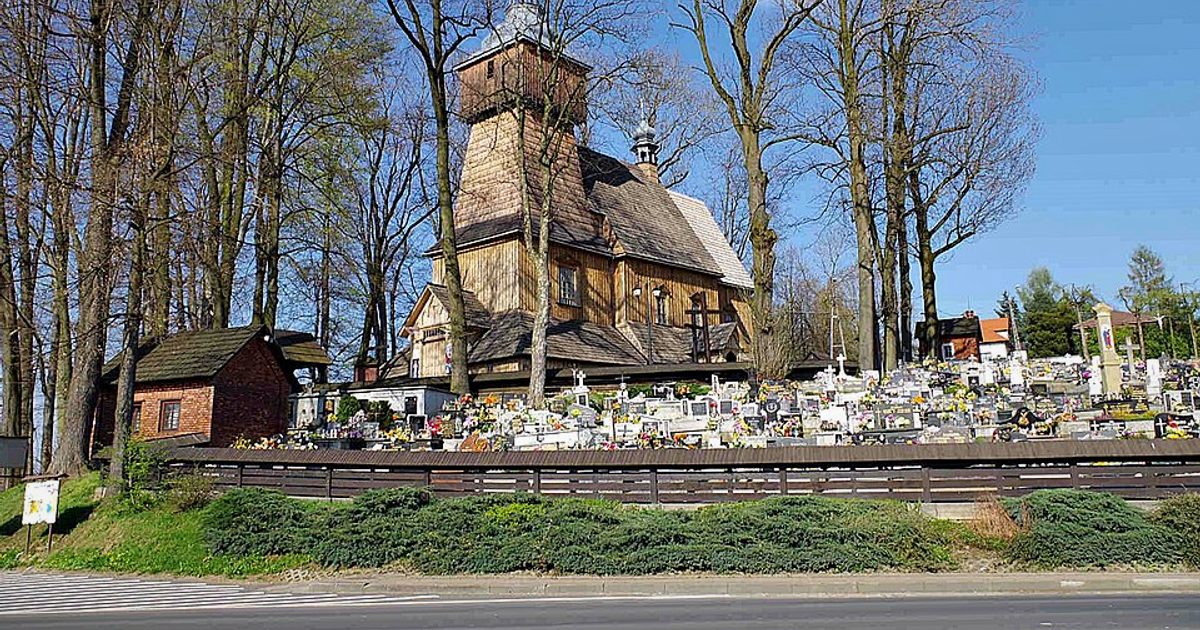 Kościół parafii Kościół Podwyższenia Krzyża Świętego w Stara Wieś — zdjęcie
