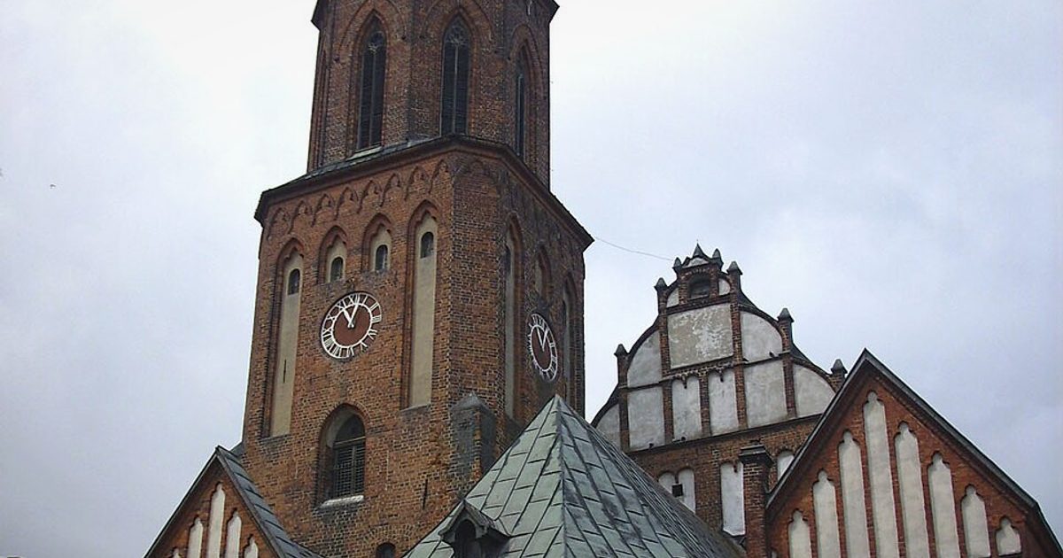Kościół parafii Kościół Podwyższenia Krzyża Świętego w Sulechów — zdjęcie