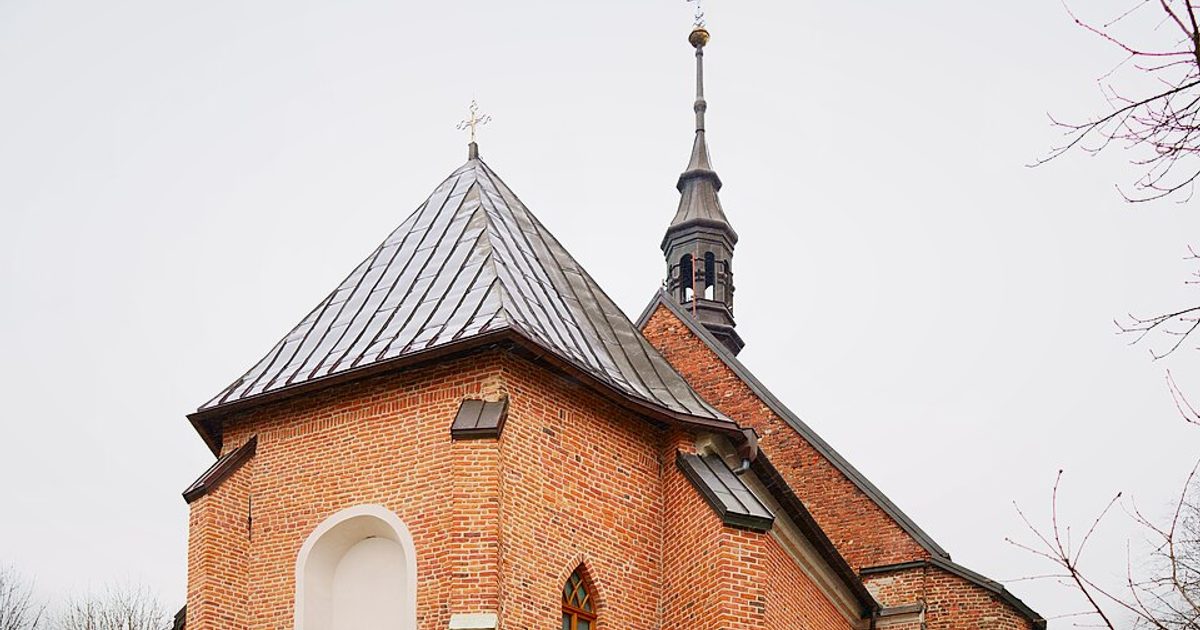 Kościół parafii Kościół Podwyższenia Krzyża Świętego w Wysiołek Luborzycki — zdjęcie