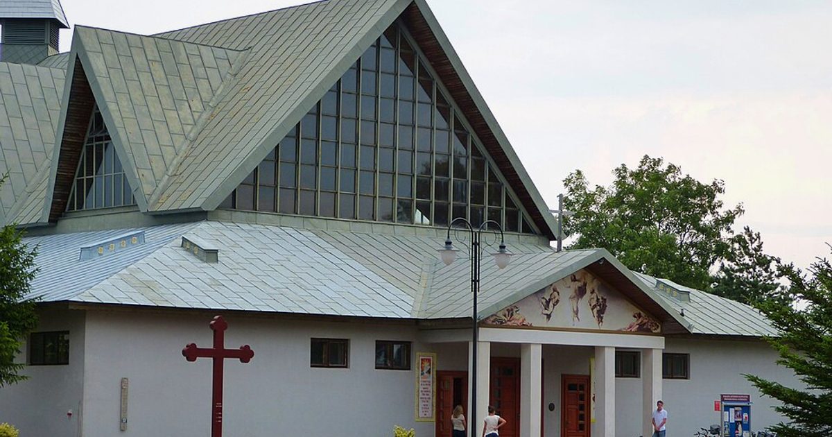Kościół parafii Kościół Przemienienia Pańskiego w Grodzisk Mazowiecki — zdjęcie