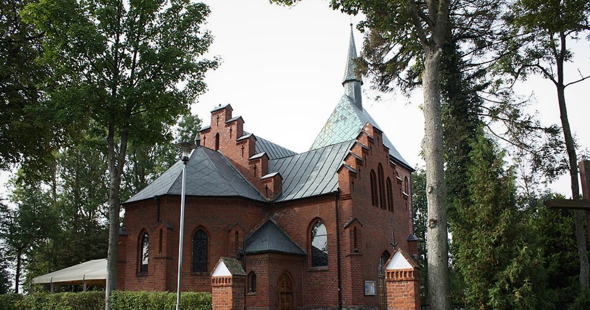 Kościół parafii Kościół Przemienienia Pańskiego w Mielno — zdjęcie