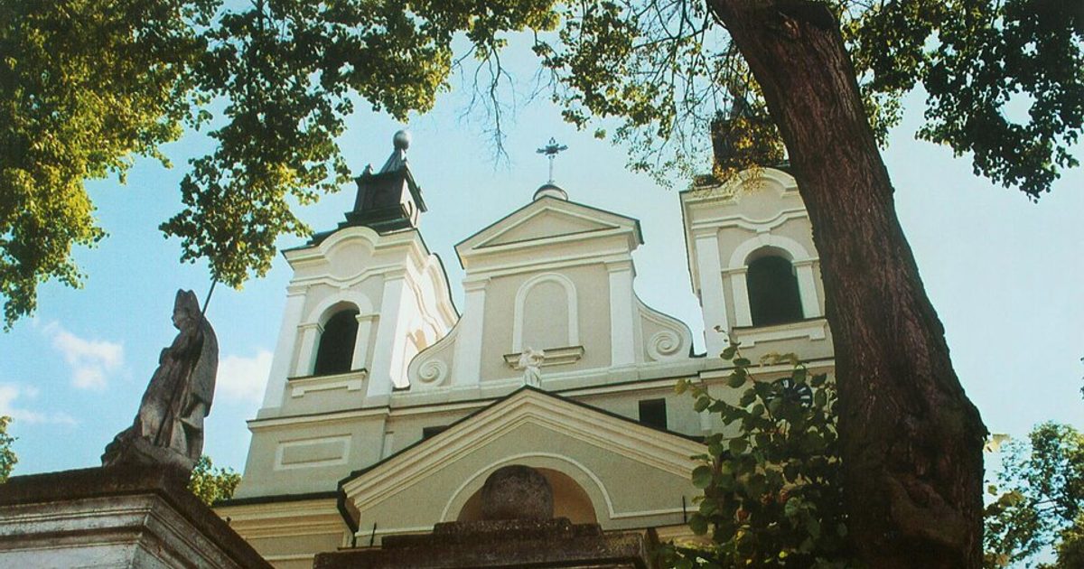 Kościół parafii Kościół Przemienienia Pańskiego w Rachanie — zdjęcie
