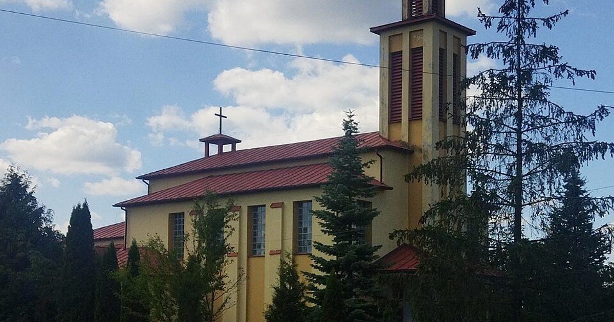 Kościół parafii Kościół Przemienienia Pańskiego w Trawy — zdjęcie