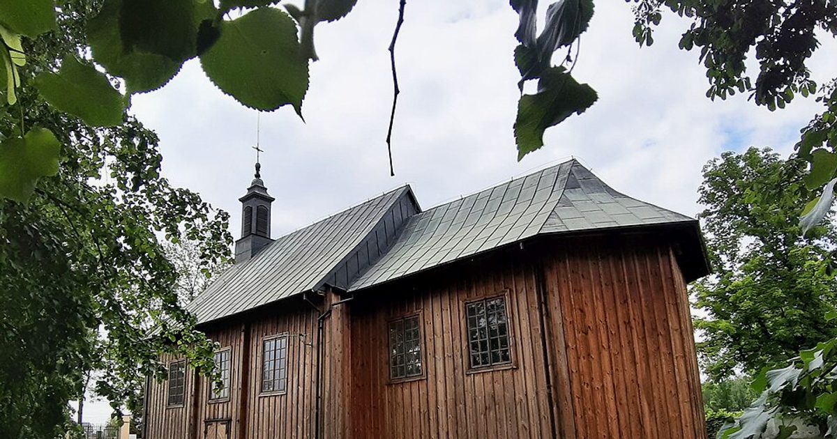 Kościół parafii Kościół Przemienienia Pańskiego w Żuków — zdjęcie