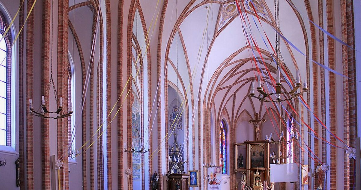 Kościół parafii Kościół Przemienienia Pańskiego w Zuzela — zdjęcie