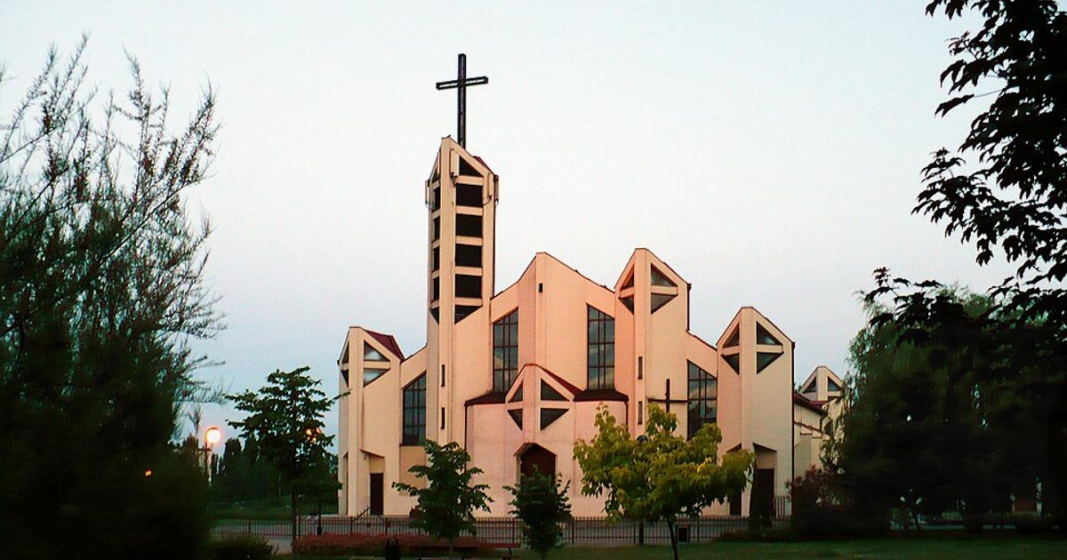 Kościół parafii Kościół św. Alberta Chmielowskiego w Łódź — zdjęcie