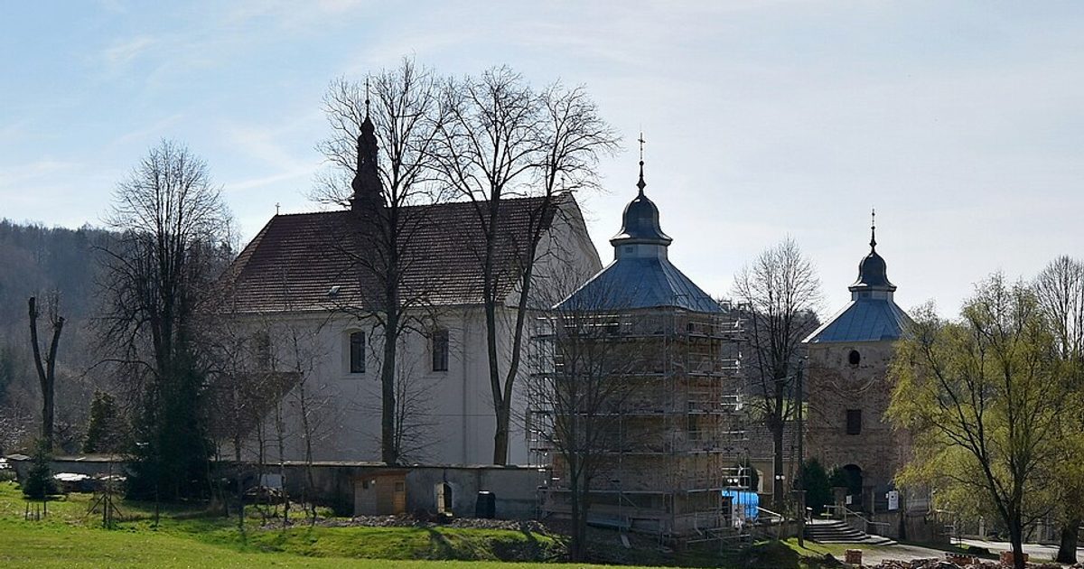Kościół parafii Kościół św. Andrzeja Apostoła i Narodzenia NMP w Łączki Jagiellońskie — zdjęcie