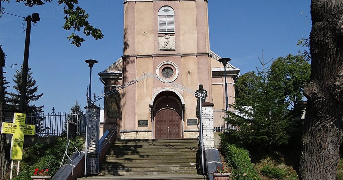 Dzieła sztuki sakralnej — Kościół św. Andrzeja Apostoła, Jawornik Polski. Zdjęcie: Wikimedia Commons.