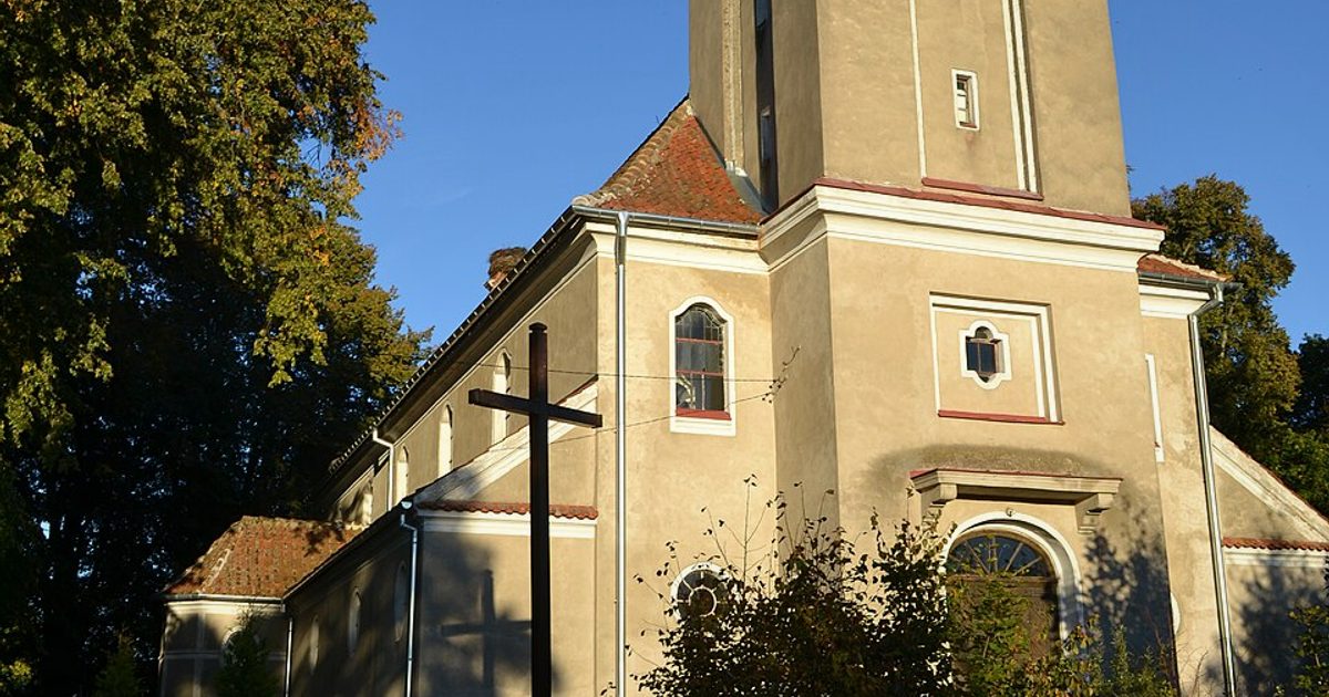 Kościół parafii Kościół św. Andrzeja Apostoła w Wapnik — zdjęcie