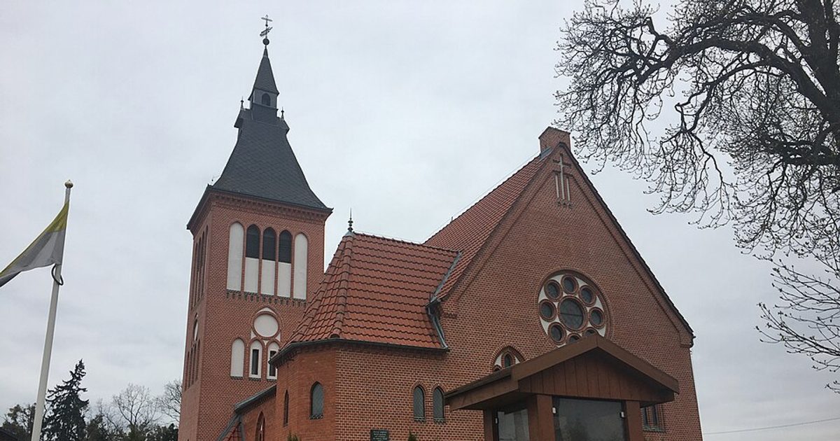 Kościół parafii Kościół św. Andrzeja Boboli w Swarożyn — zdjęcie