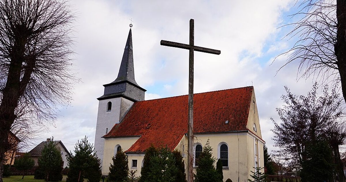 Kościół parafii Kościół św. Andrzeja Boboli w Świętajno — zdjęcie