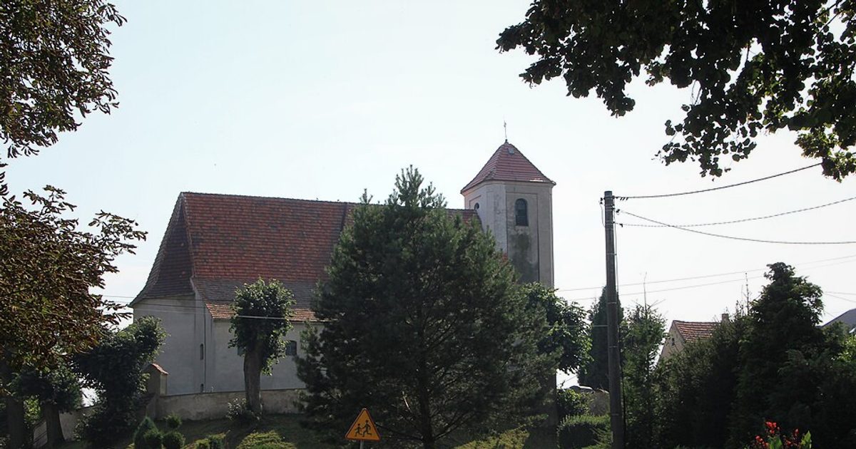 Kościół parafii Kościół św. Andrzeja w Nowaki — zdjęcie