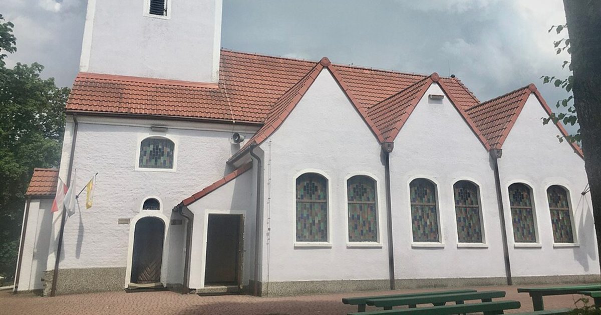 Kościół parafii Kościół św. Anny w Grabowo Kościerskie — zdjęcie