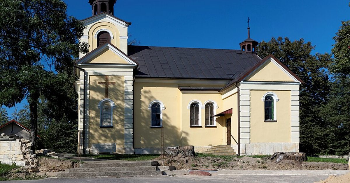 Kościół parafii Kościół św. Anny w Janików — zdjęcie