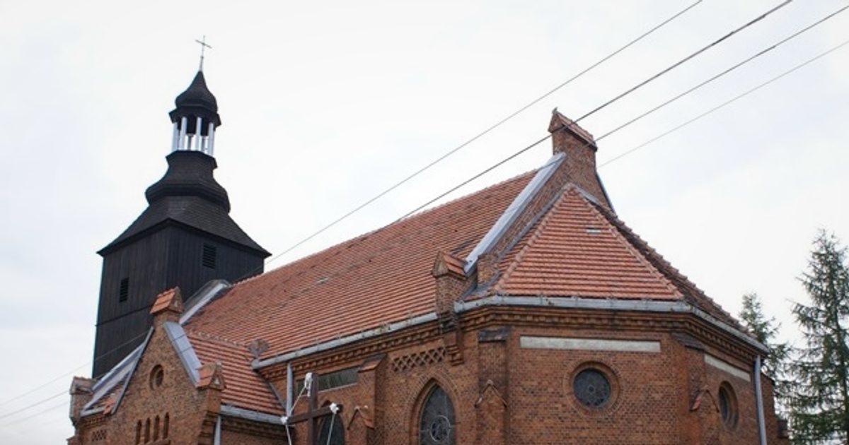 Kościół parafii Kościół św. Apostołów Piotra i Pawła w Dolna — zdjęcie