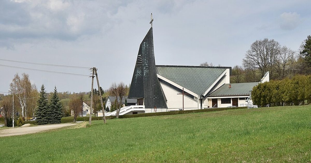 Dzieła sztuki sakralnej — Kościół św. Apostołów Piotra i Pawła, Siedliska. Zdjęcie: Wikimedia Commons.