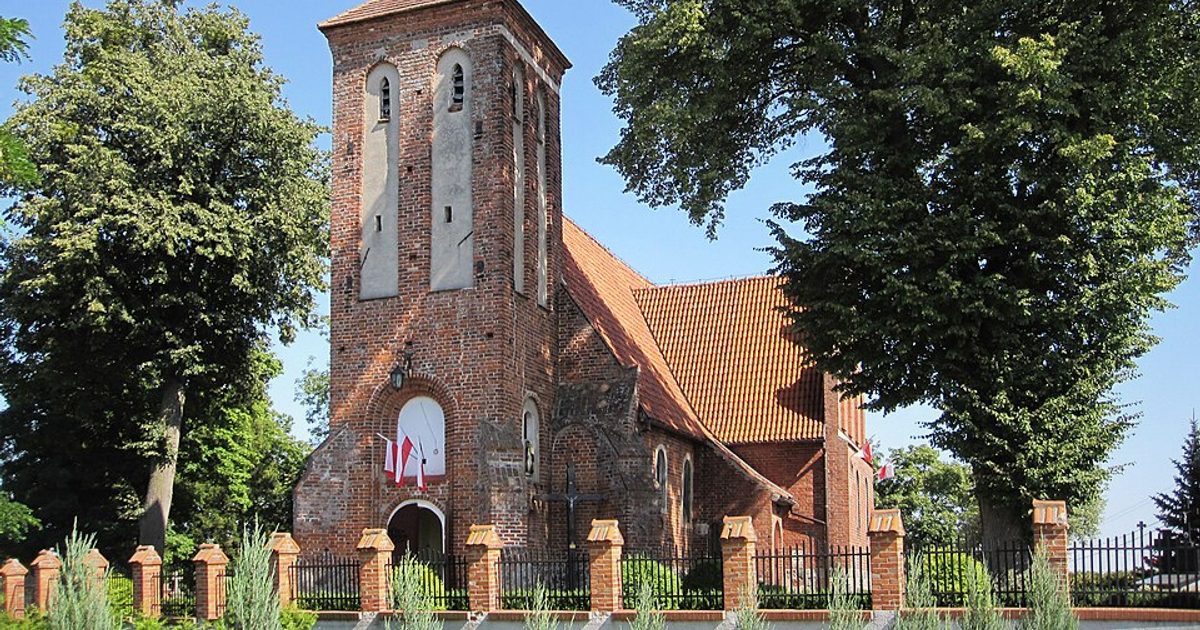 Kościół parafii Kościół św. Bartłomieja w Sampława — zdjęcie