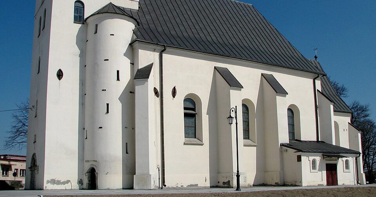 Kościół parafii Kościół św. Bartłomieja w Staszów — zdjęcie