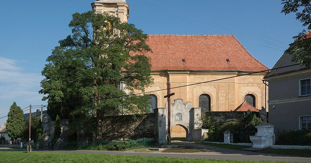 Kościół parafii Kościół św. Bartłomieja w Topola — zdjęcie