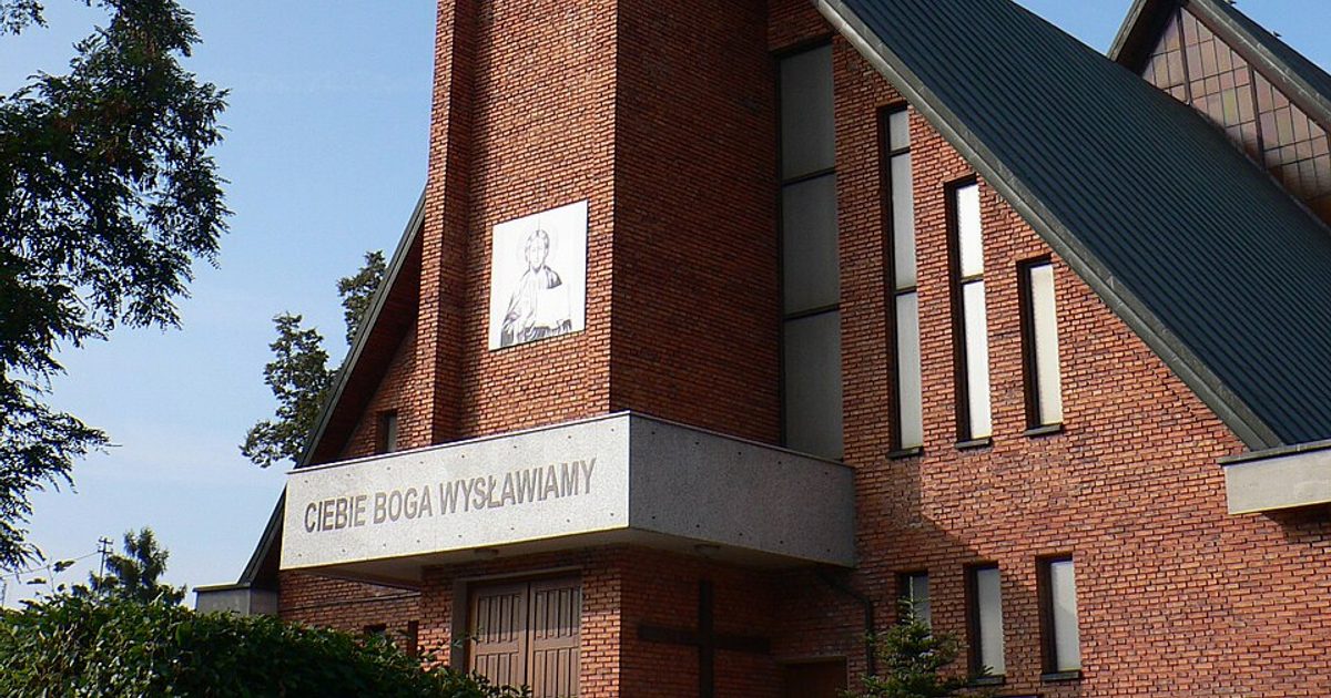 Kościół parafii Kościół św. Edwarda w Pruszków — zdjęcie