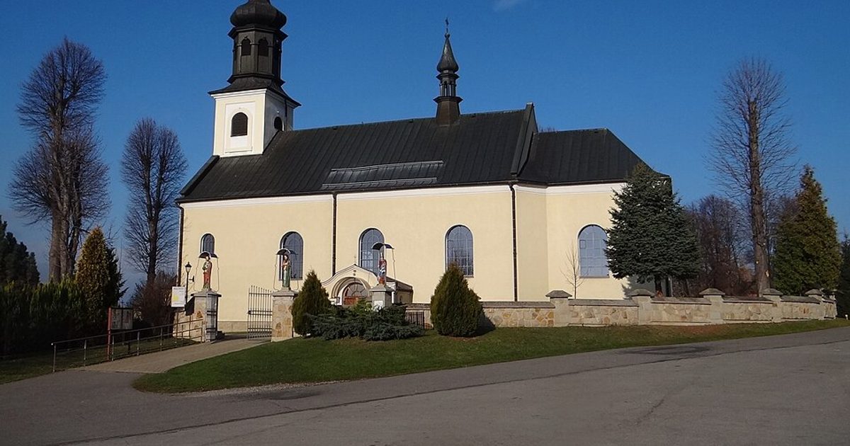 Kościół parafii Kościół św. Floriana w Uszew — zdjęcie