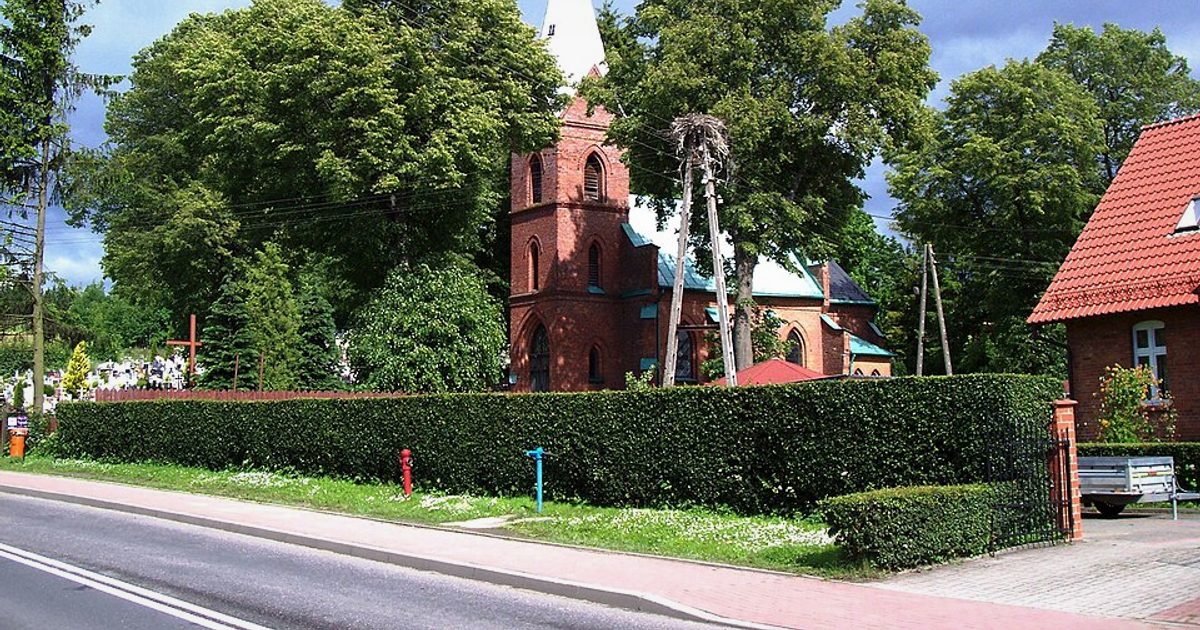 Kościół parafii Kościół św. Franciszka Ksawerego w Przywidz — zdjęcie