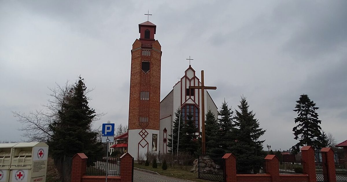 Kościół parafii Kościół św. Jadwigi w Ostrowiec Świętokrzyski — zdjęcie
