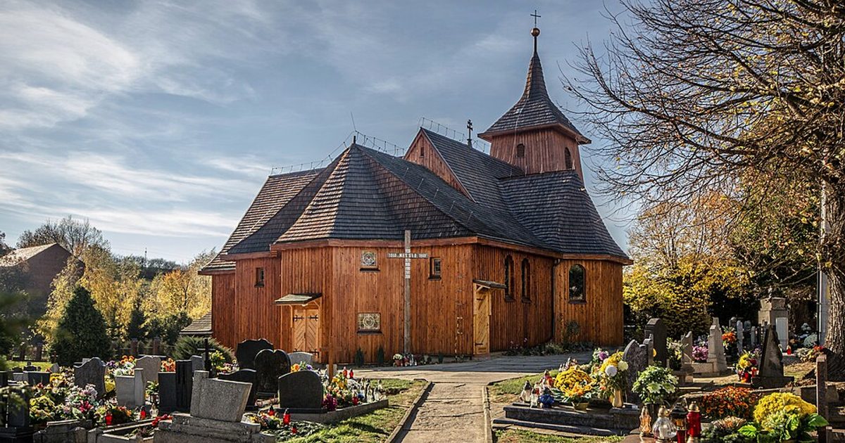 Kościół parafii Kościół św. Jadwigi w Radoszowy — zdjęcie