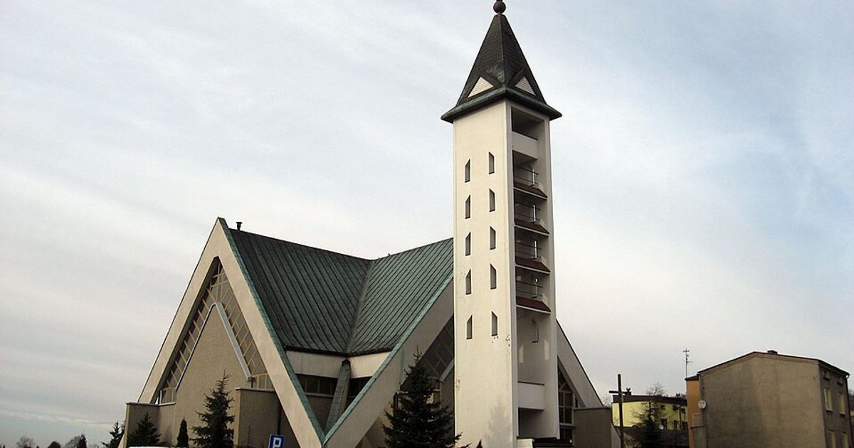 Kościół parafii Kościół św. Jadwigi Śląskiej w Rogoźnik — zdjęcie