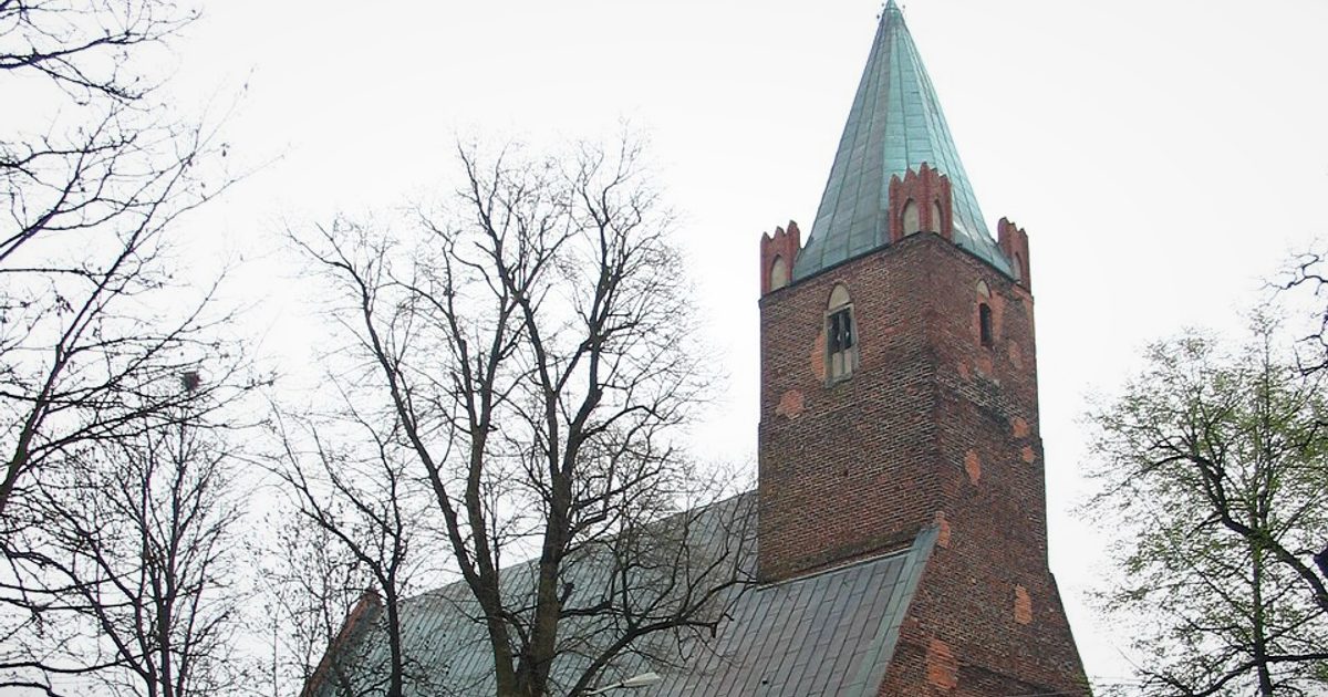 Dzieła sztuki sakralnej — Kościół św. Jakuba, Małujowice. Zdjęcie: Wikimedia Commons.