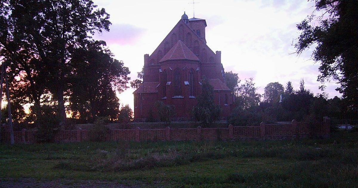 Kościół parafii Kościół św. Jakuba Mniejszego Apostoła w Dąbrówka Nowa — zdjęcie
