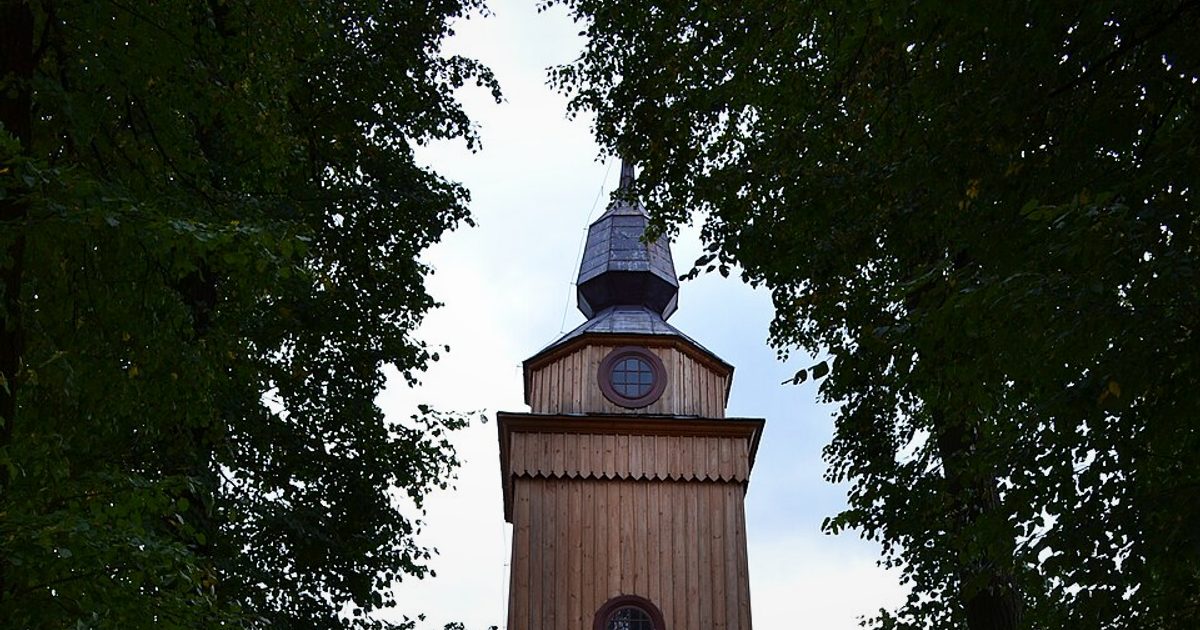 Dzieła sztuki sakralnej — Kościół św. Jana Apostoła i Ewangelisty, Polskowola. Zdjęcie: Wikimedia Commons.