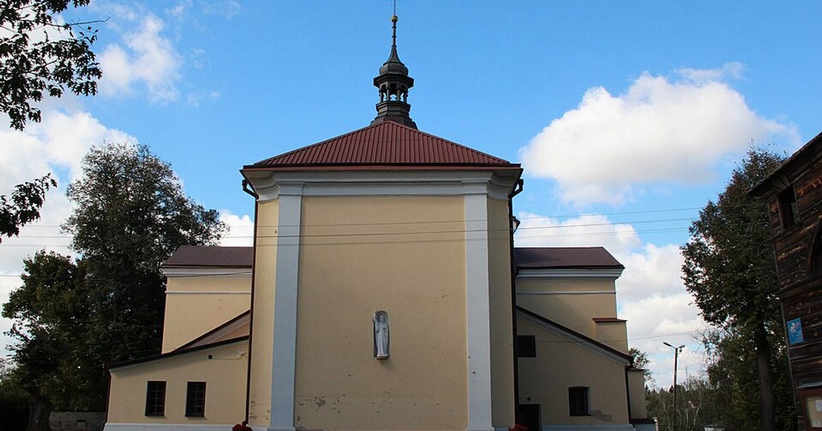 Kościół parafii Kościół św. Jana Chrzciciela i św. Franciszka z Asyżu w Bychawa — zdjęcie