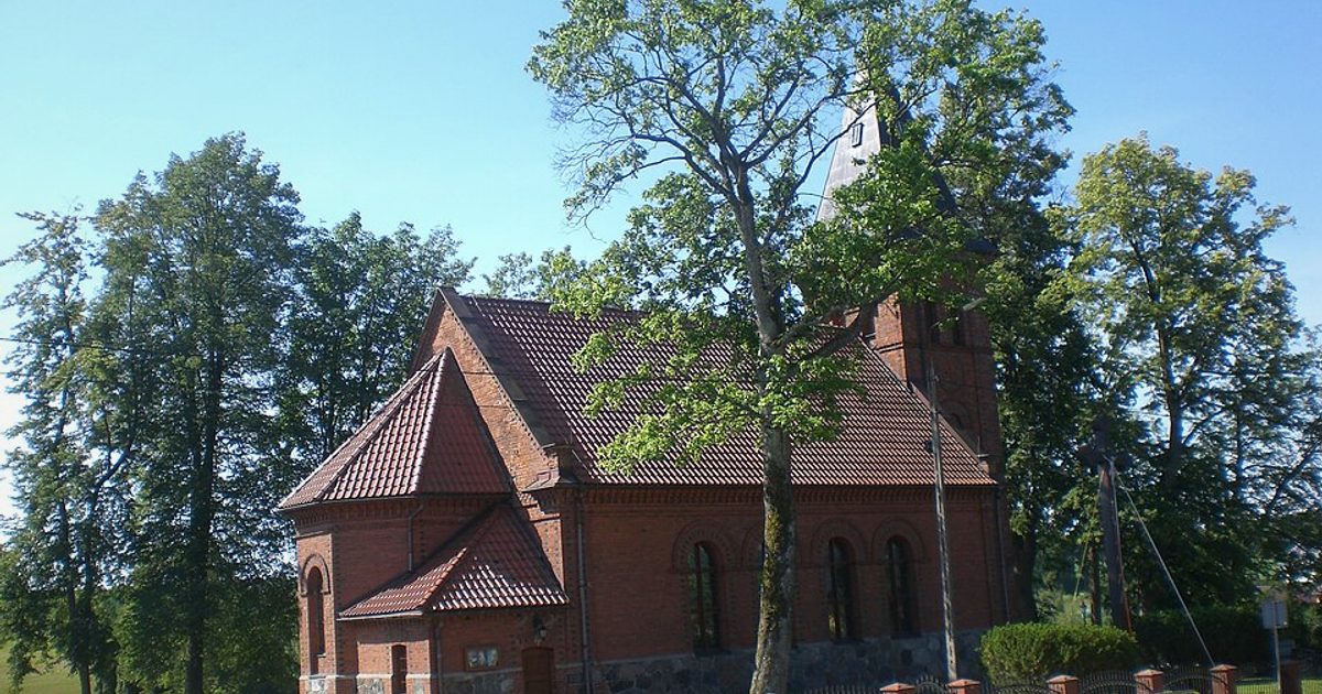 Kościół parafii Kościół św. Jana Chrzciciela w Mirachowo — zdjęcie