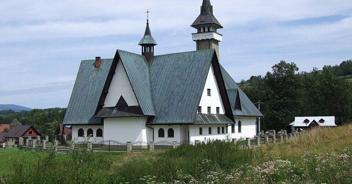 Dzieła sztuki sakralnej — Kościół św. Jana Chrzciciela, Olszówka. Zdjęcie: Wikimedia Commons.