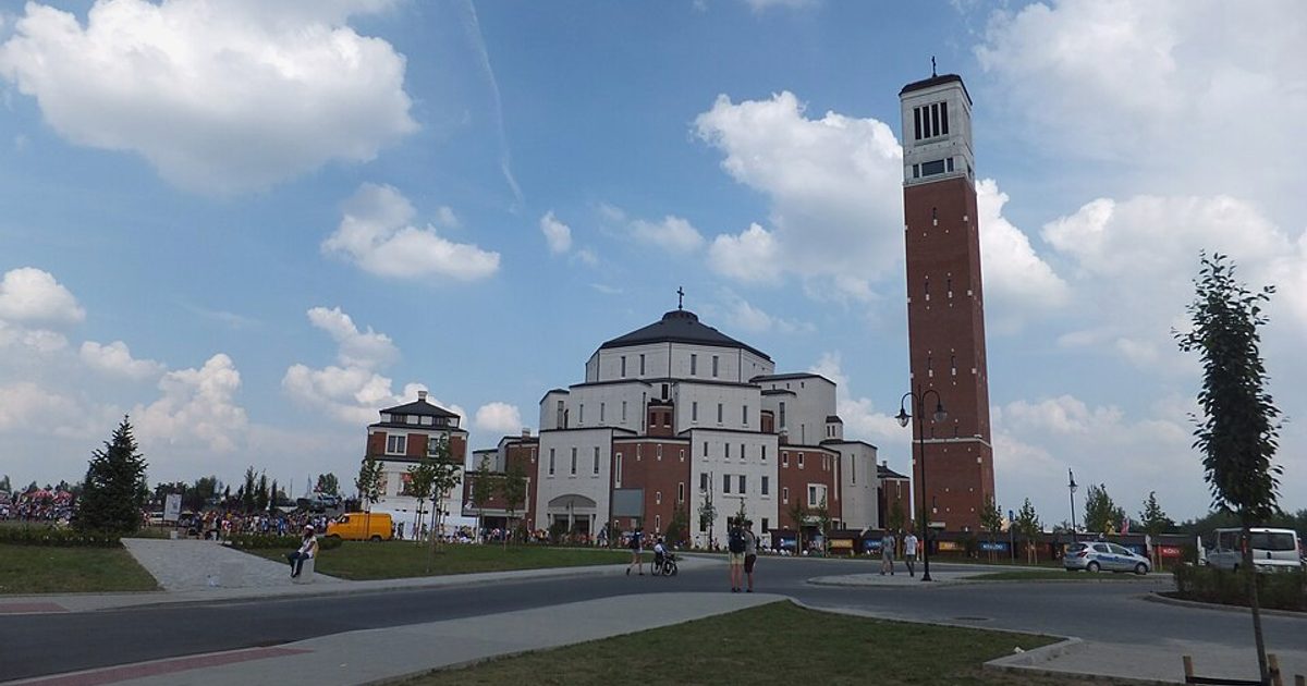 Kościół parafii Kościół św. Jana Pawła II w Kraków — zdjęcie
