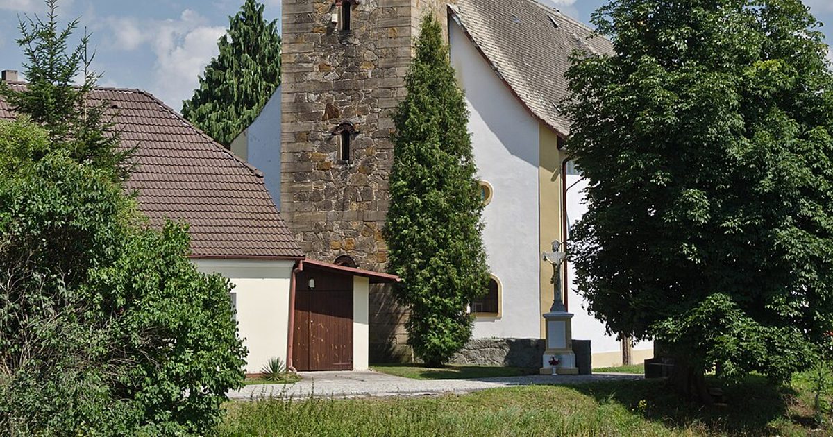 Kościół parafii Kościół św. Jerzego w Długopole Dolne — zdjęcie