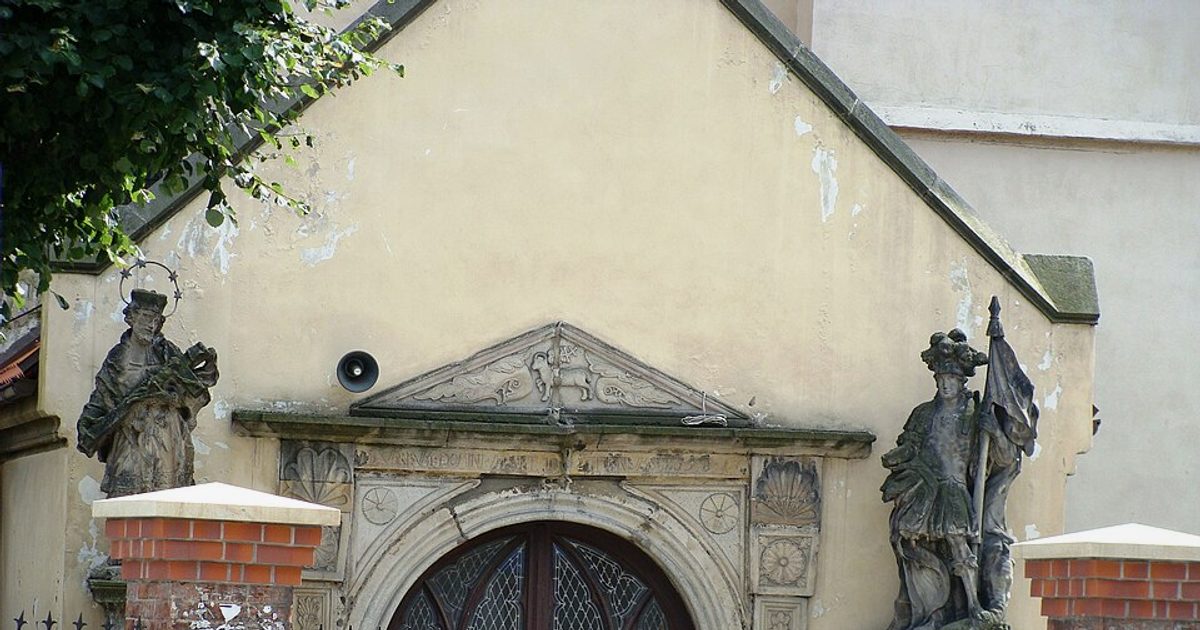 Kościół parafii Kościół św. Jerzego w Dzierżoniów — zdjęcie