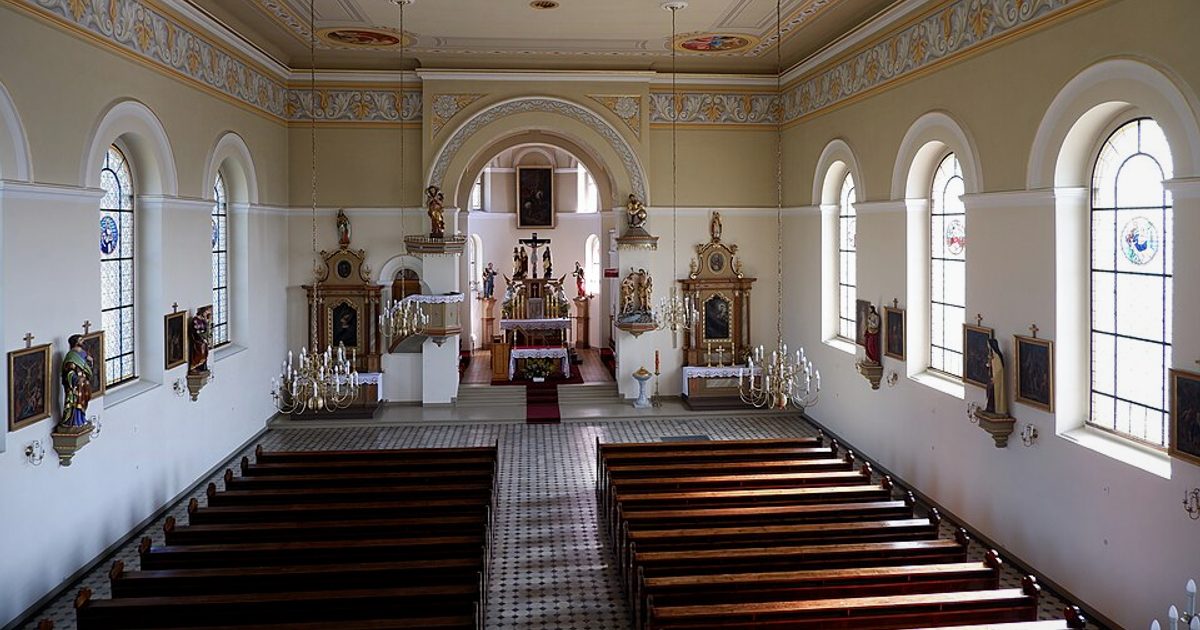 Kościół parafii Kościół św. Jerzego w Sławików — zdjęcie