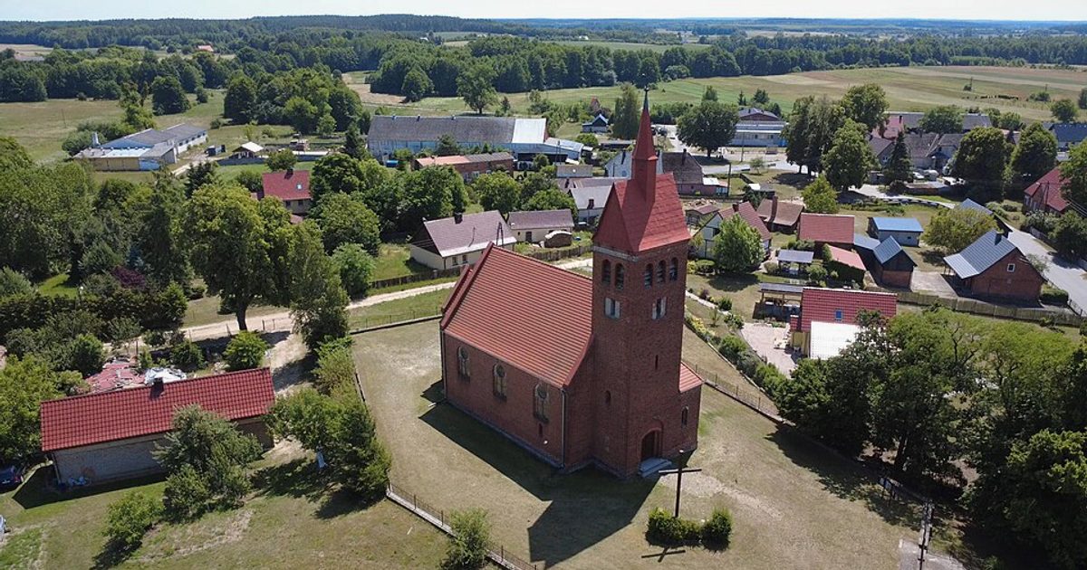 Kościół parafii Kościół św. Józefa w Breń — zdjęcie