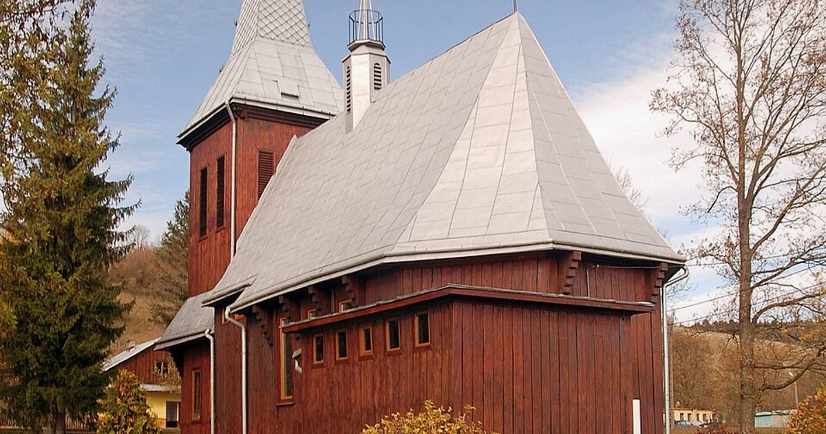 Kościół parafii Kościół św. Józefa w Komańcza — zdjęcie