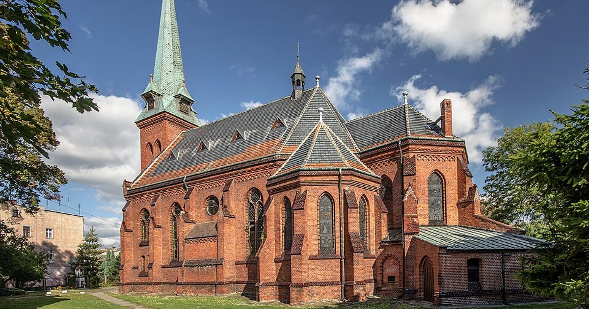 Kościół parafii Kościół św. Józefa Oblubieńca NMP w Bierutów — zdjęcie