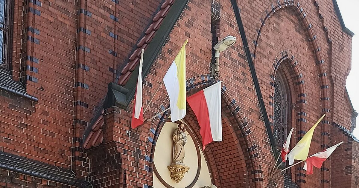 Dzieła sztuki sakralnej — Kościół św. Józefa Oblubieńca NMP, Jaworzyna Śląska. Zdjęcie: Wikimedia Commons.